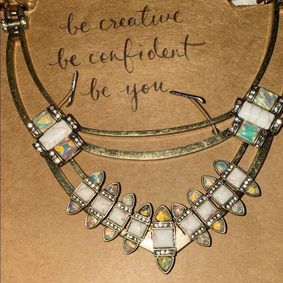 Chloe + Isabel Gold-Tone Necklace with Iridescent and Cream Accents - Picture 5 of 11